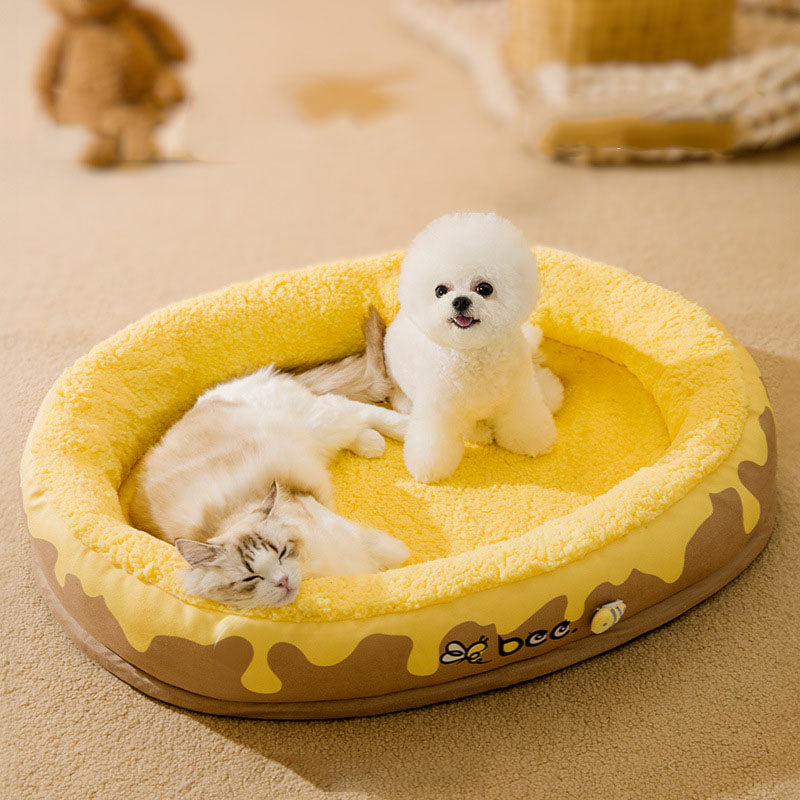Stylish washable pet bed with removable cover for easy cleaning